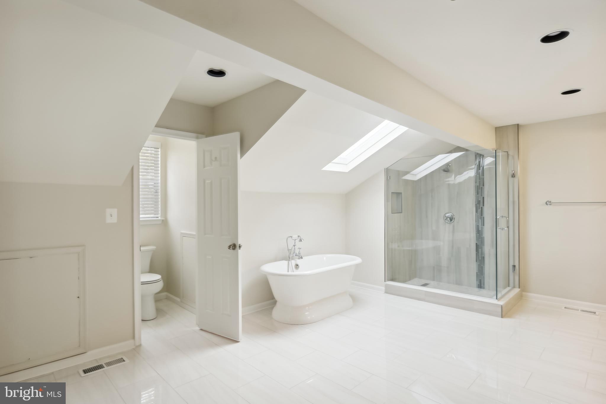 NOTTINGHAM WOODS - Residential