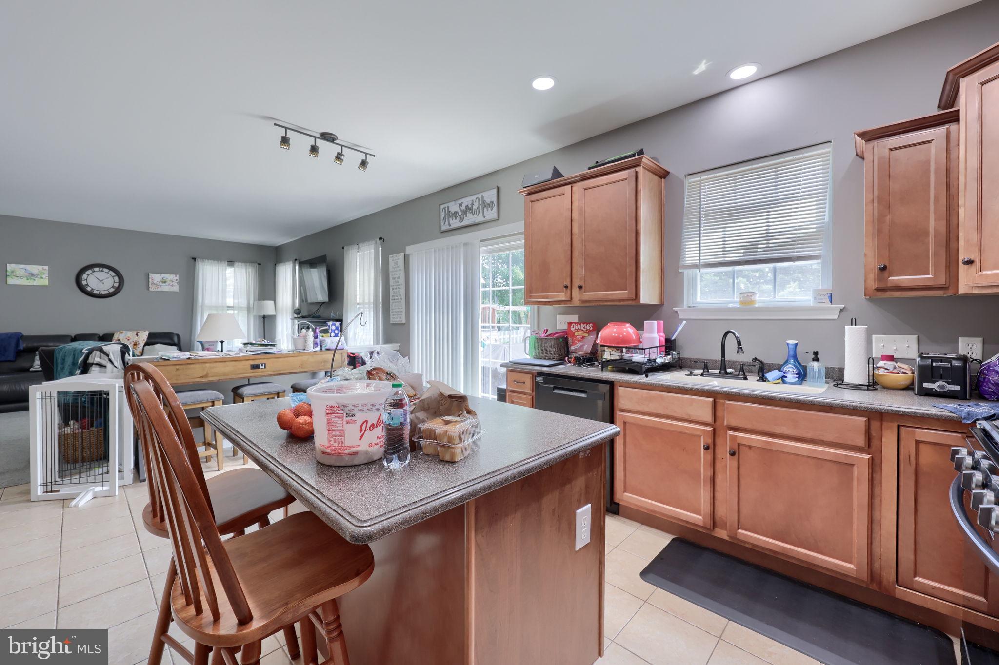 SUNSET KNOLL - Residential