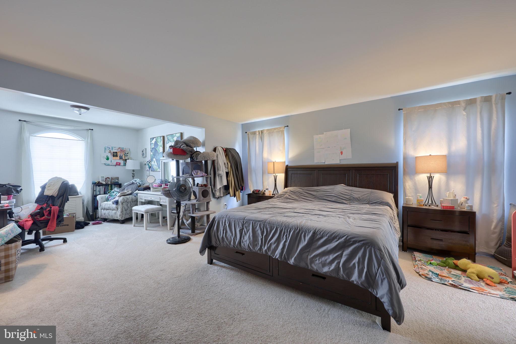 SUNSET KNOLL - Residential