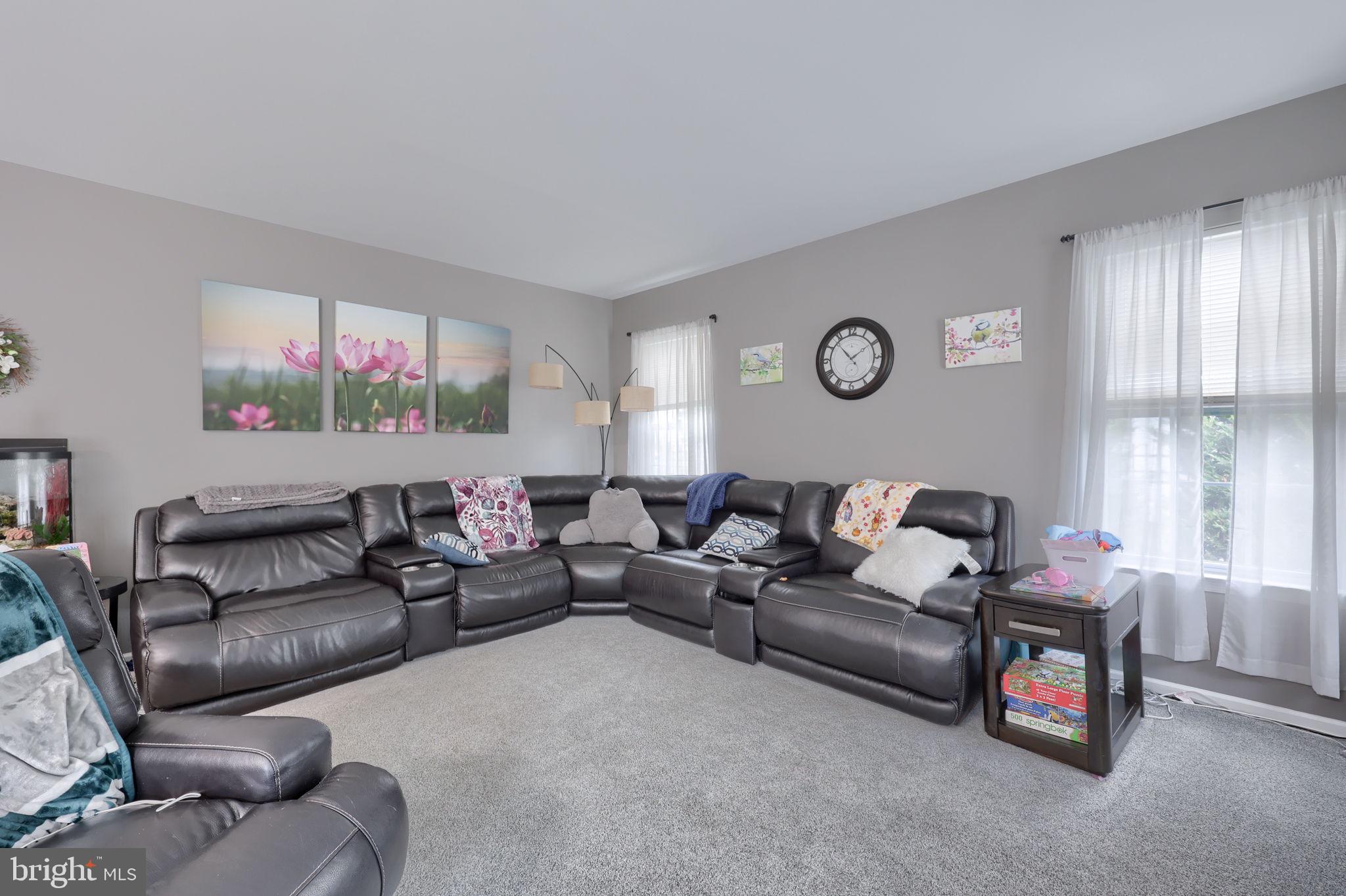 SUNSET KNOLL - Residential