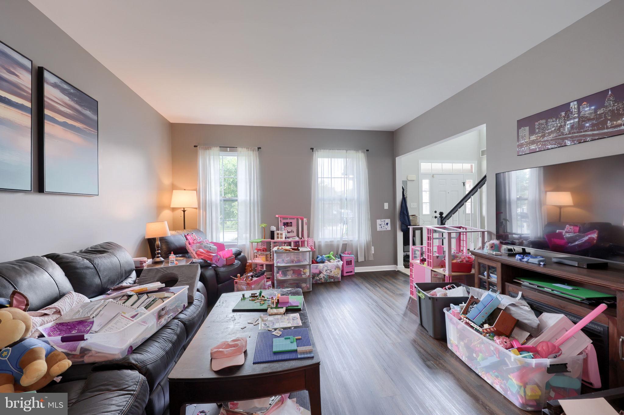 SUNSET KNOLL - Residential