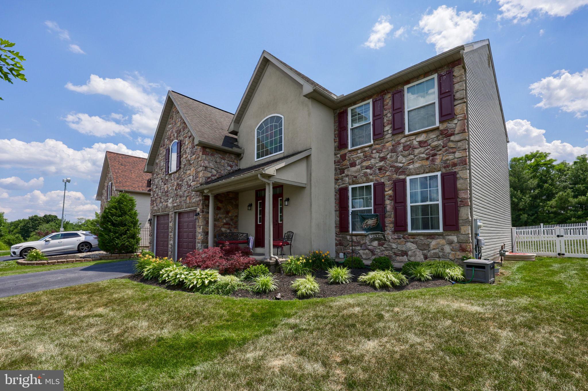SUNSET KNOLL - Residential