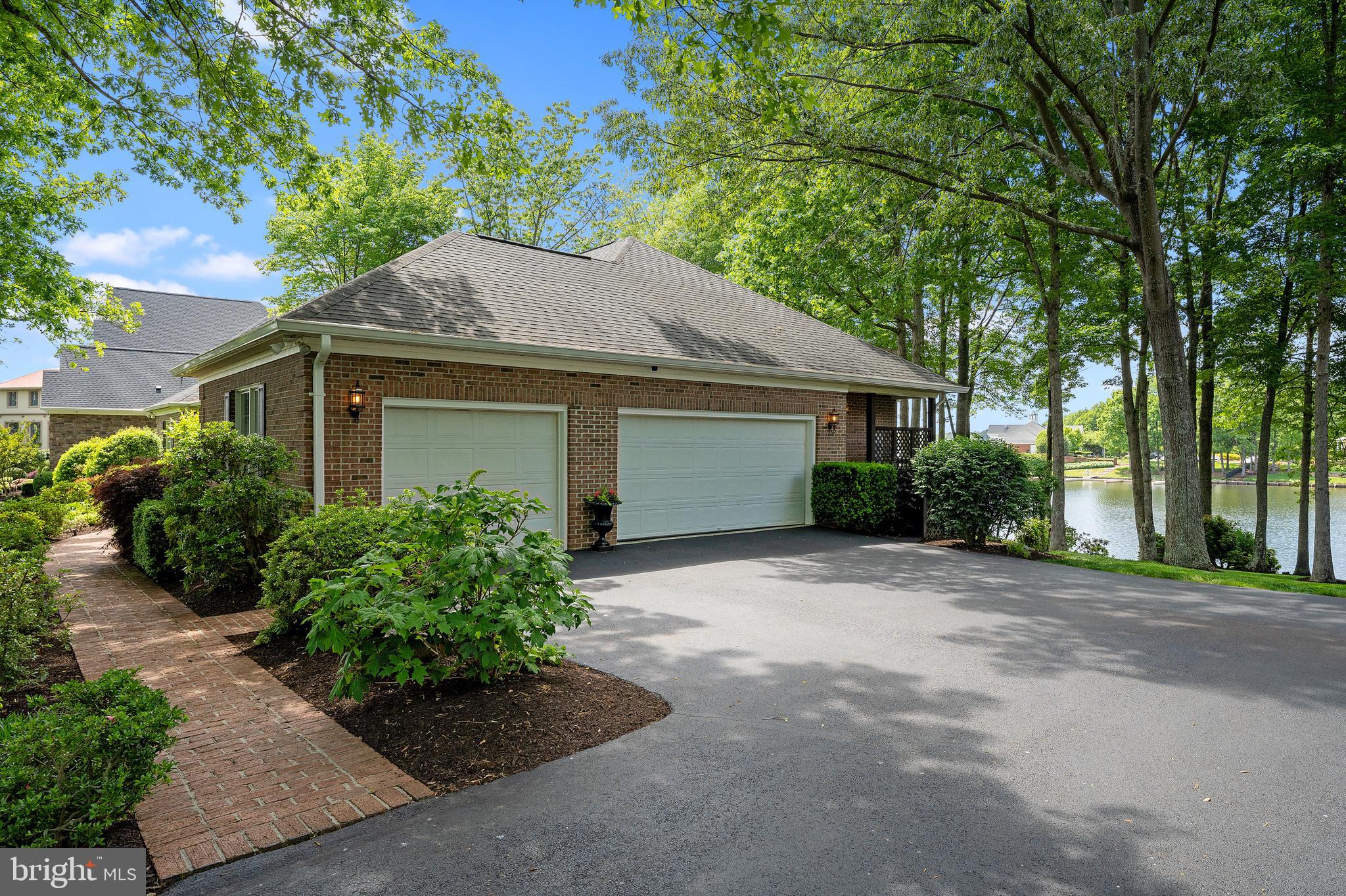 FAWN LAKE - Residential