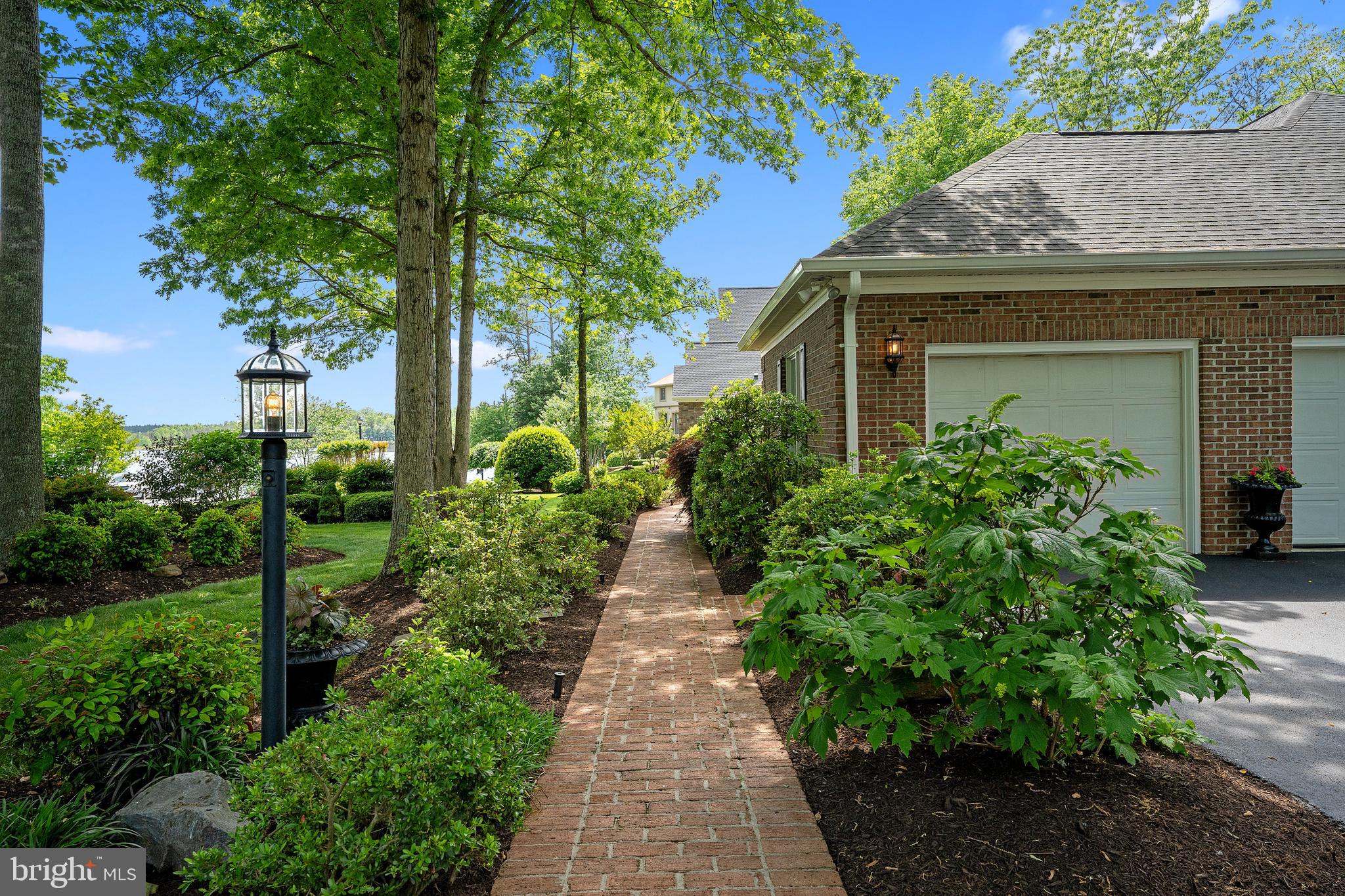 FAWN LAKE - Residential