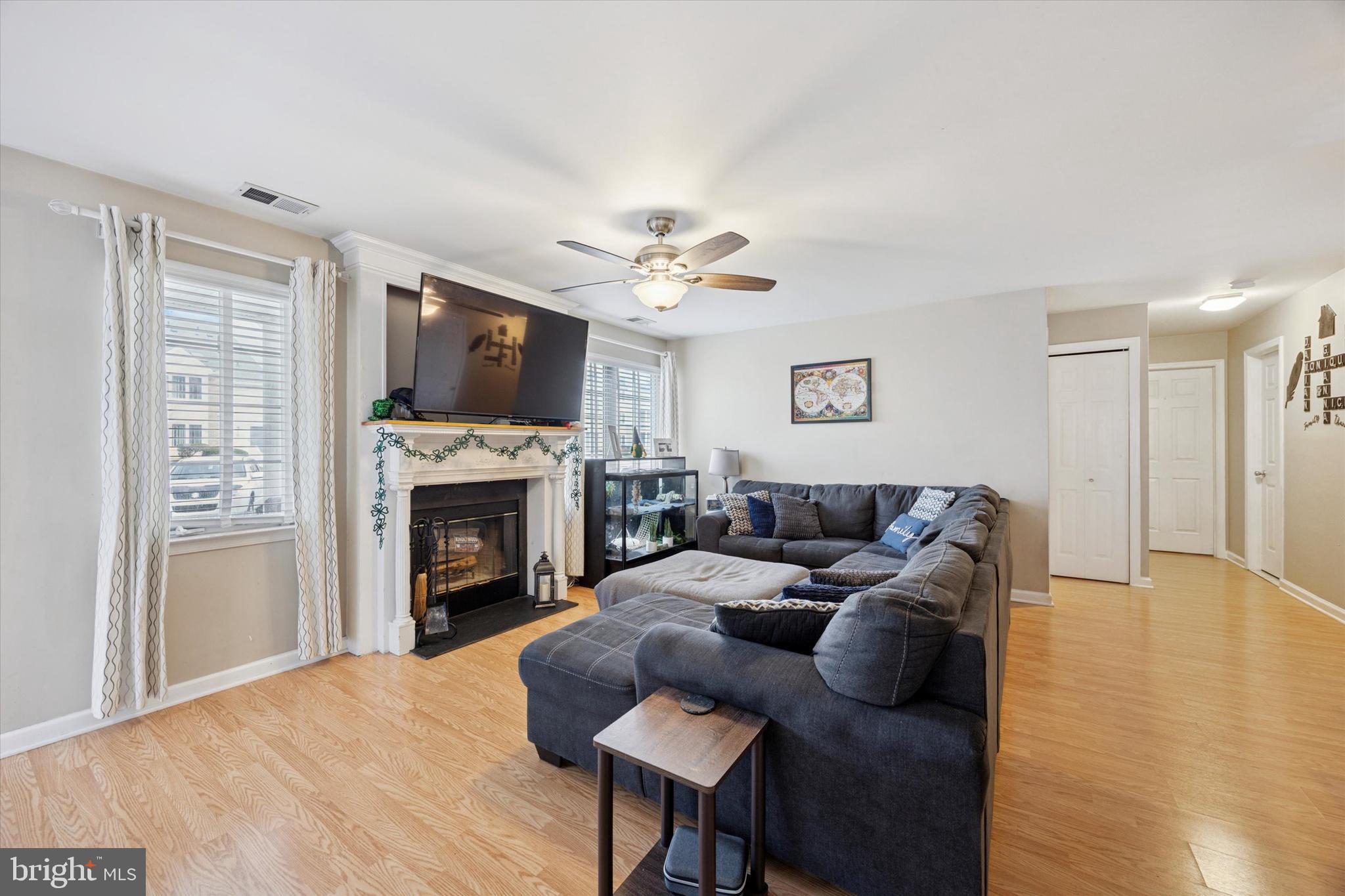 CRESTWOOD CONDO - Residential