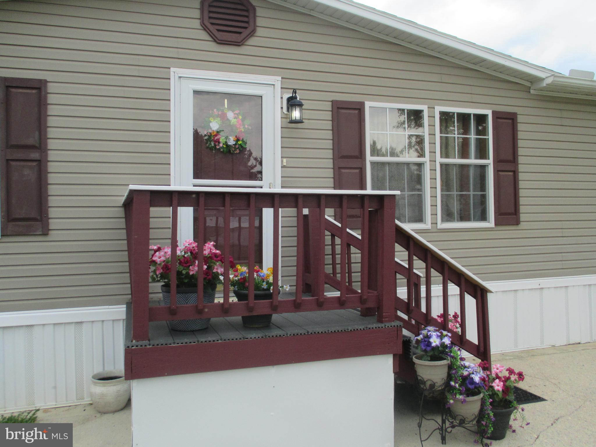 COLONIAL VILLAGE ESTATES - Residential