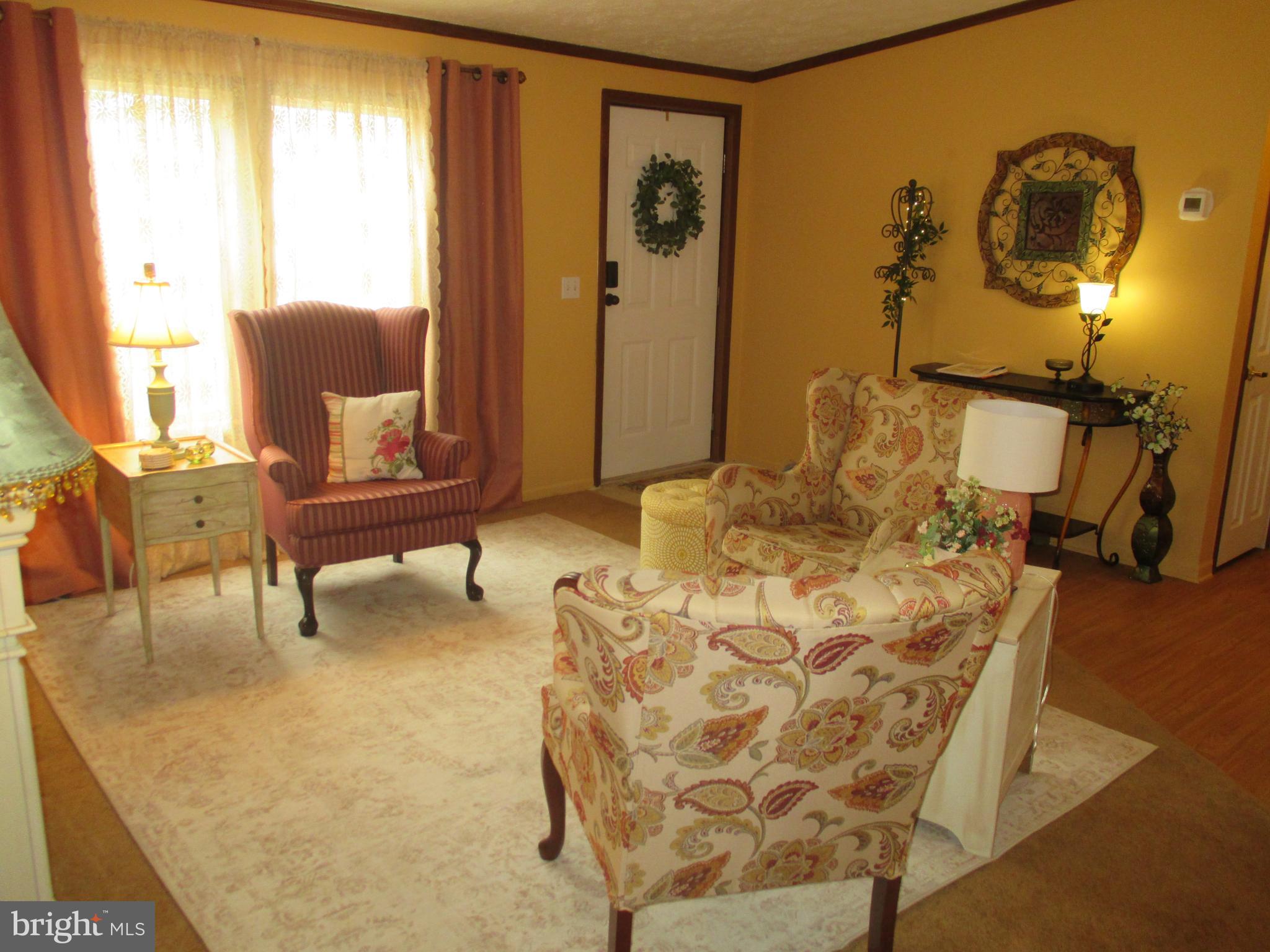 COLONIAL VILLAGE ESTATES - Residential