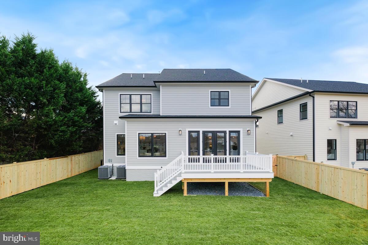 GEORGETOWN VILLAGE - Residential