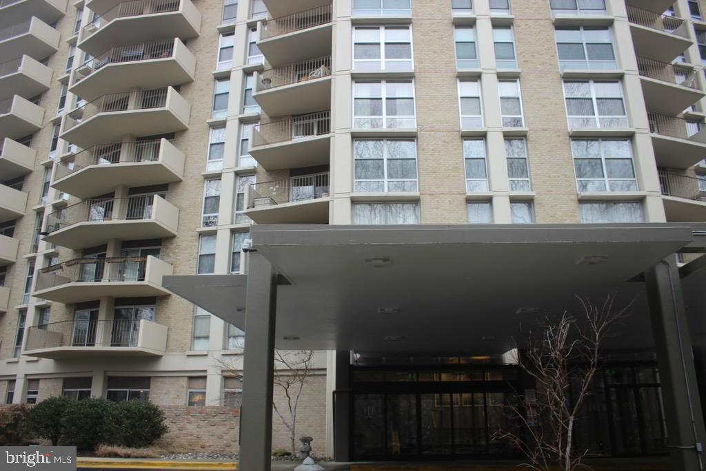 Nestled in the charming Sligo Park Hills neighborhood, this delightful unit offers a perfect blend of comfort and convenience. With its inviting atmosphere and modern amenities, this home is designed for those who appreciate both style and functionality. Step inside to discover a spacious one-bedroom layout that maximizes natural light and provides a cozy retreat from the hustle and bustle of daily life. The well-appointed kitchen and open living area create an ideal space for entertaining or simply unwinding after a long day. Enjoy the convenience of in-unit washer and dryer hookups, making laundry a breeze. The community amenities are truly exceptional. Take advantage of the fitness center to maintain an active lifestyle, or relax in the sauna after a workout. The beautifully maintained common grounds and recreation facilities invite you to enjoy the outdoors, while the community pool offers a refreshing escape during warm summer days. Location is key, and this property does not disappoint. With a commuter rail station just 1 to 5 miles away and a bus stop less than a mile from your door, commuting is a breeze. Explore the vibrant local scene with nearby parks, shops, and dining options that cater to every taste. Safety and convenience are paramount, with a monitored lobby and secure main entrance. The association fee covers essential services, ensuring a worry-free living experience. Embrace the lifestyle you've always wanted in this welcoming community, where every day feels like a getaway.