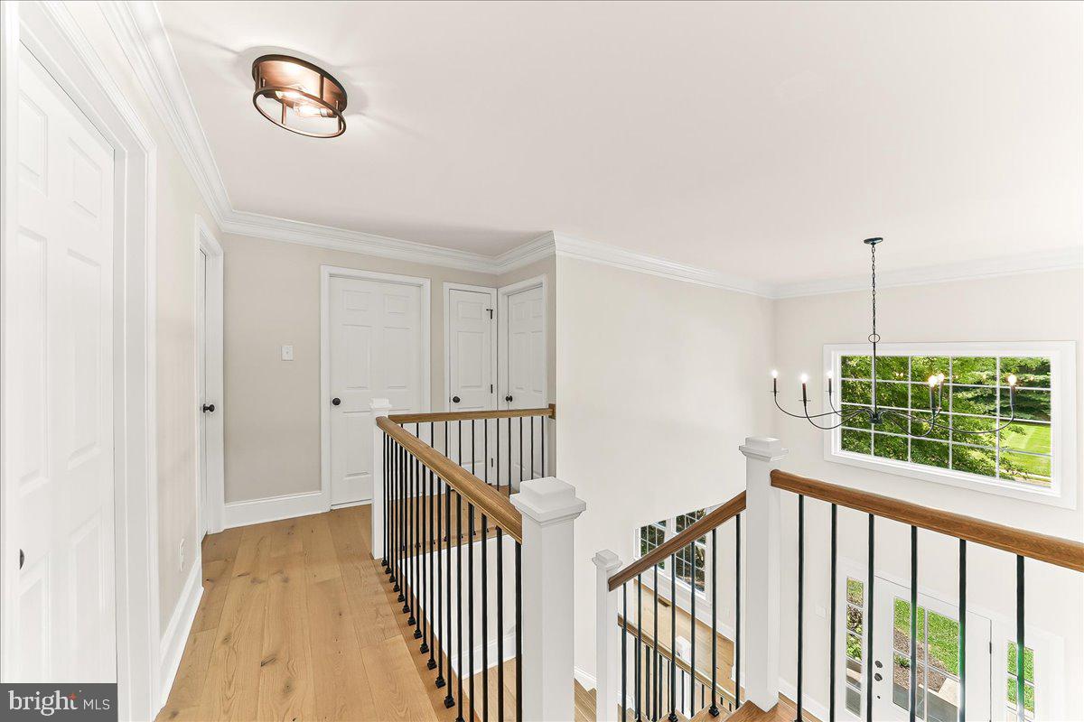 WILLOWDALE CROSSIN - Residential