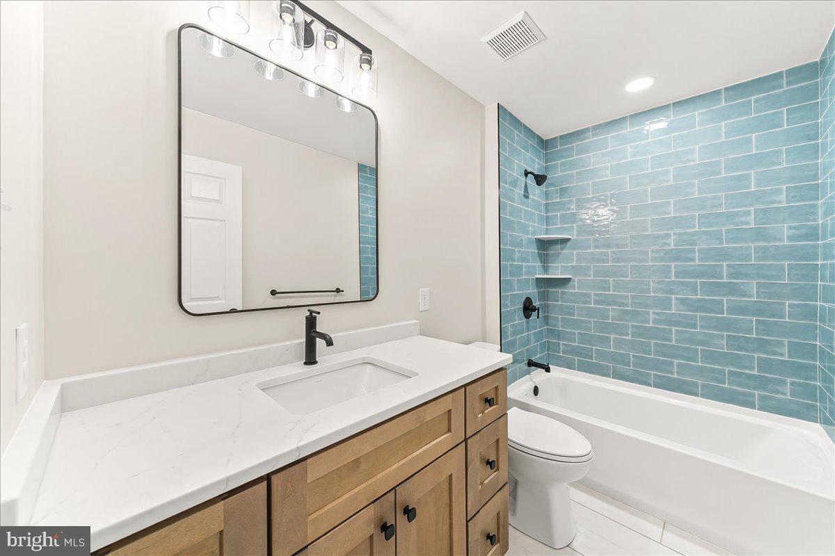 WILLOWDALE CROSSIN - Residential