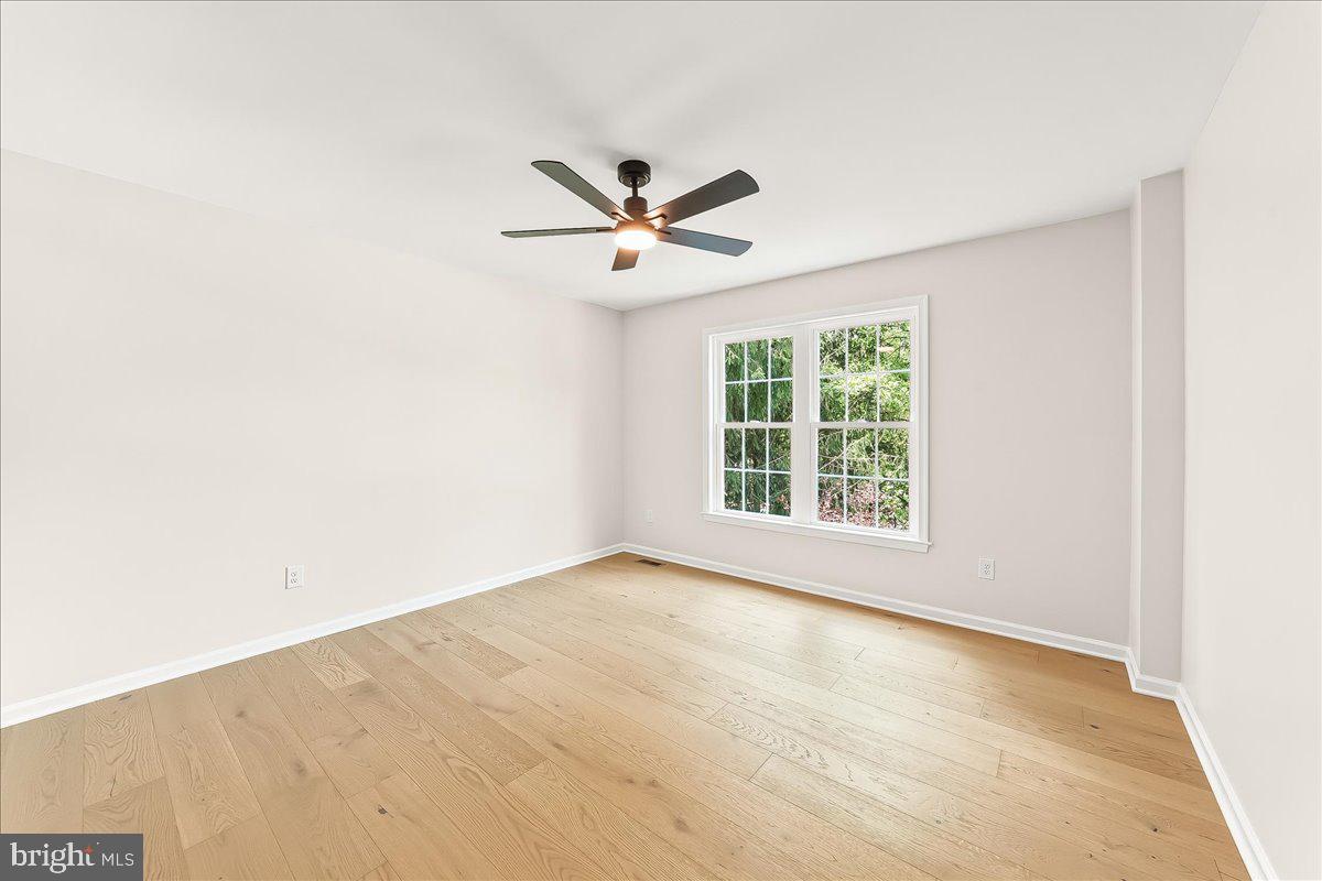 WILLOWDALE CROSSIN - Residential