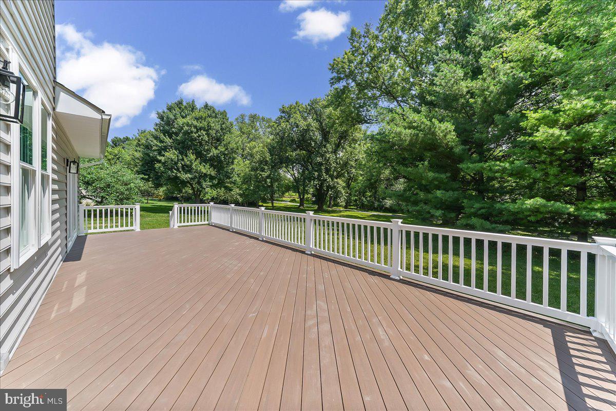 WILLOWDALE CROSSIN - Residential