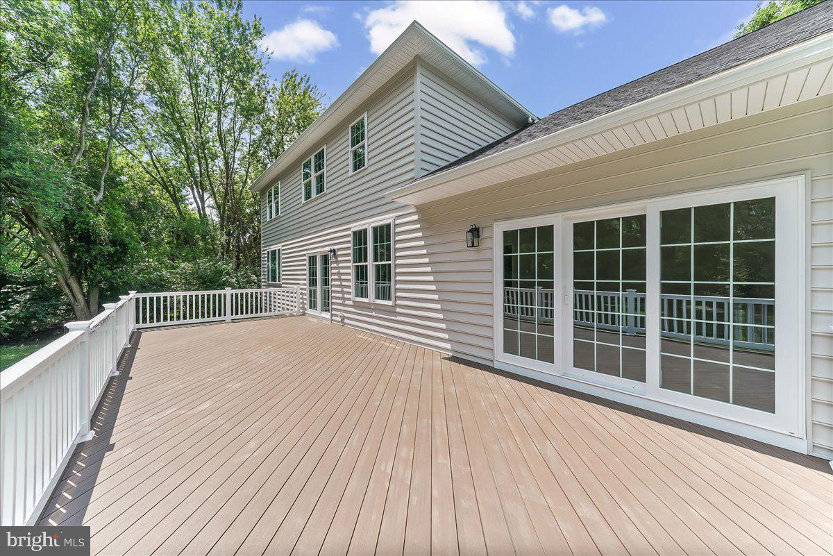 WILLOWDALE CROSSIN - Residential