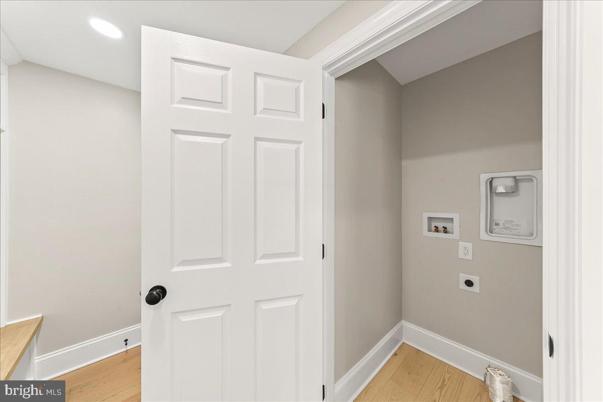 WILLOWDALE CROSSIN - Residential
