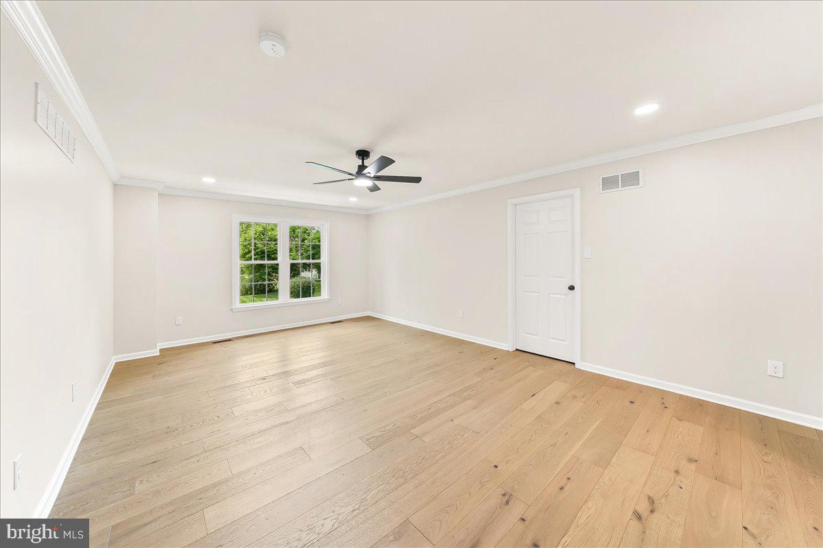 WILLOWDALE CROSSIN - Residential