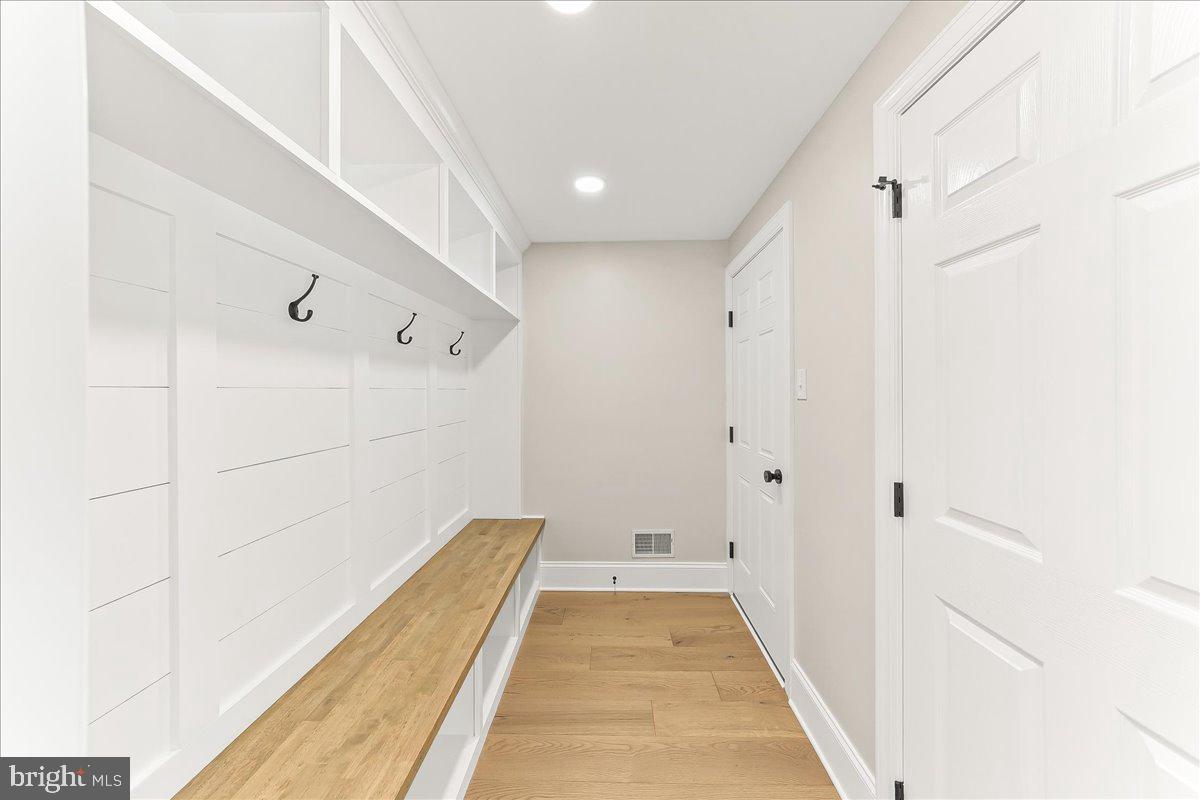 WILLOWDALE CROSSIN - Residential
