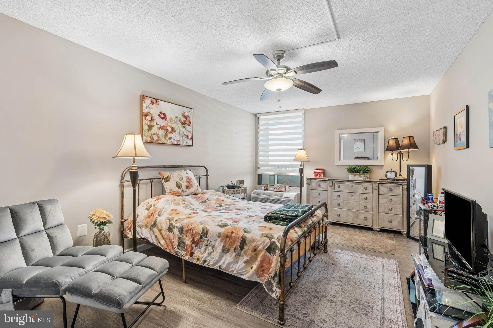 TOWSON - Residential