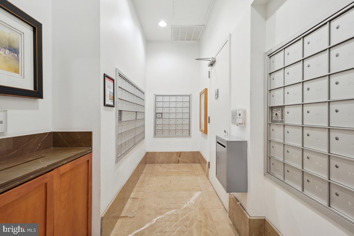 HAWTHORN - Residential