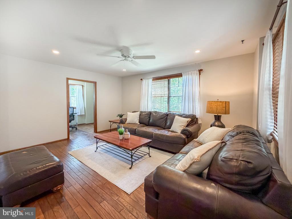 STRAWBERRY RIDGE - Residential