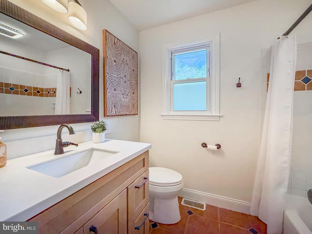STRAWBERRY RIDGE - Residential