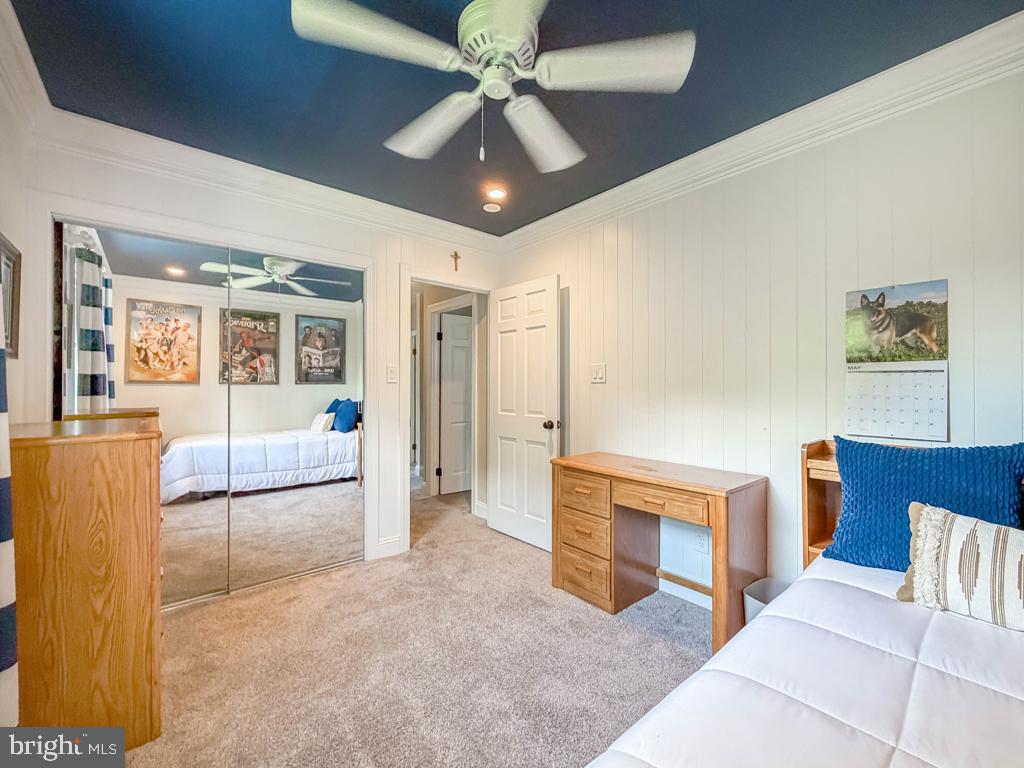 STRAWBERRY RIDGE - Residential