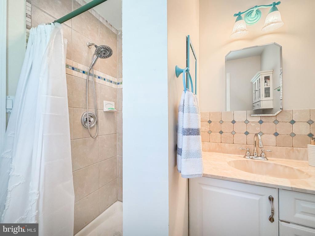 STRAWBERRY RIDGE - Residential