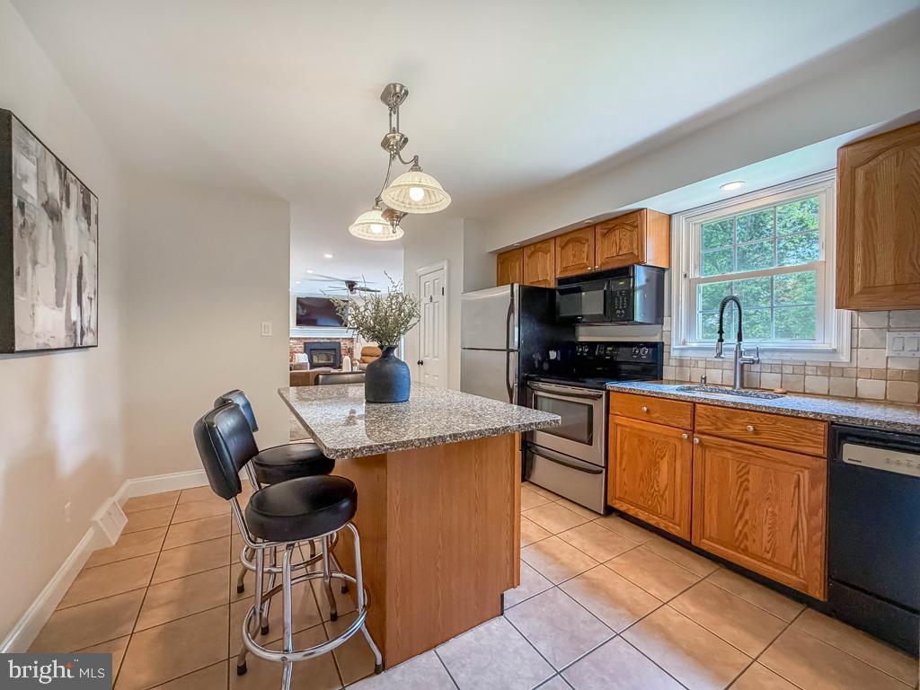 STRAWBERRY RIDGE - Residential