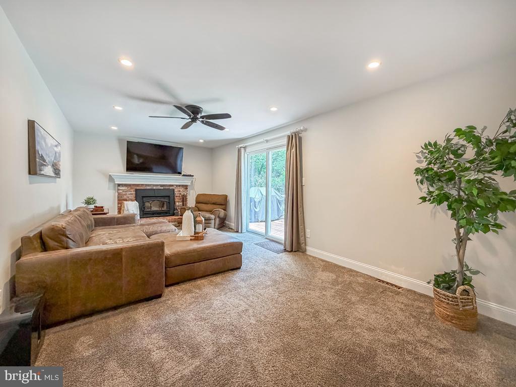 STRAWBERRY RIDGE - Residential
