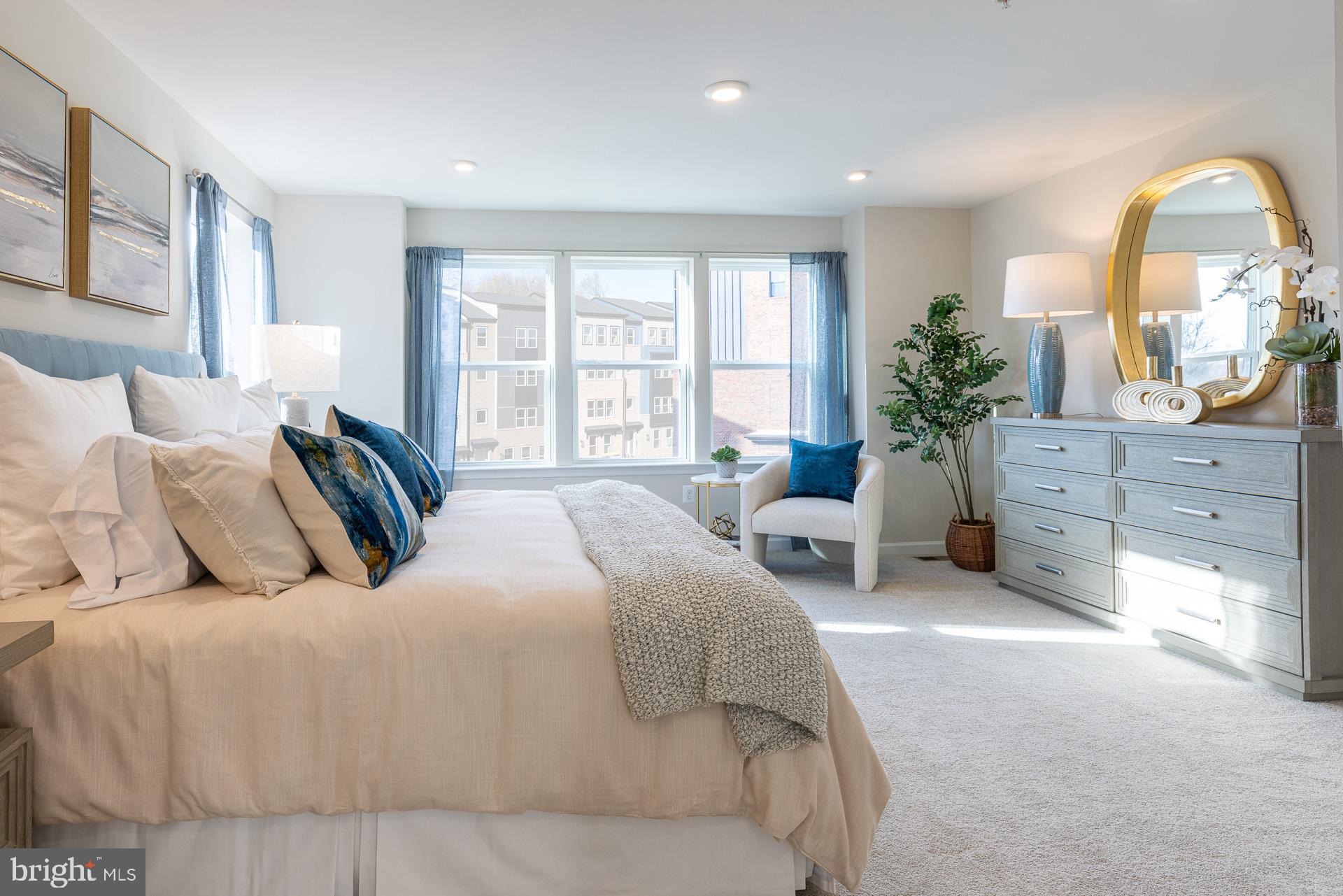 PADDOCK POINTE - Residential