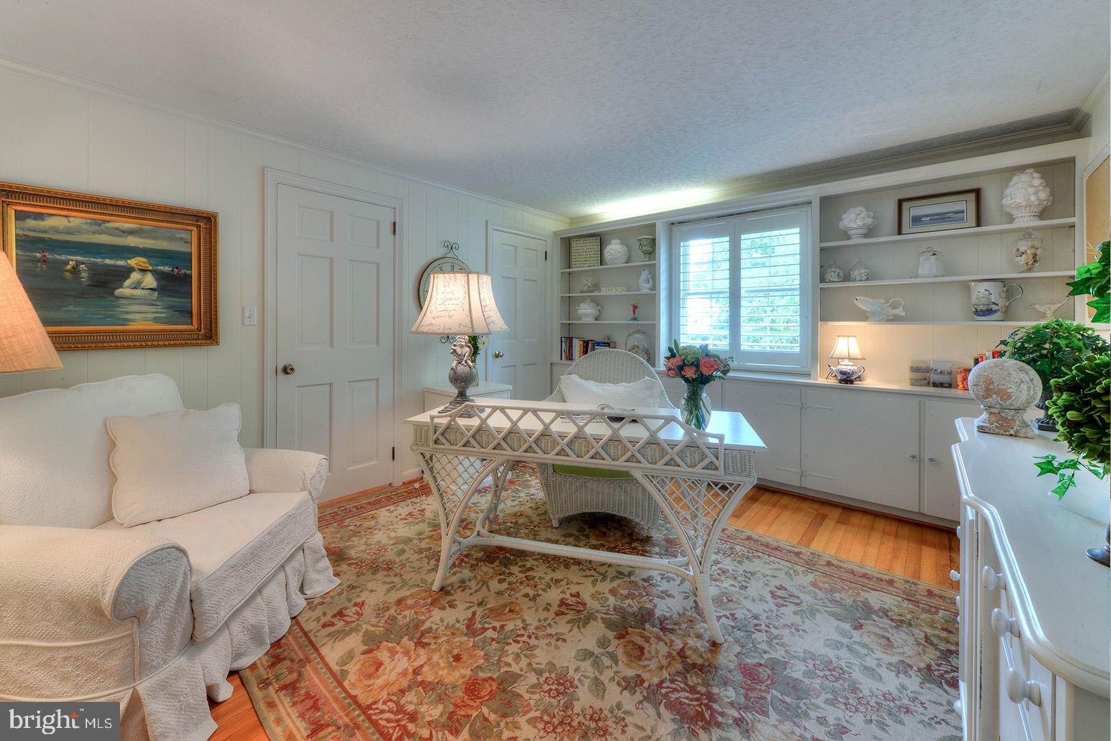 SEABREEZE DEV - Residential