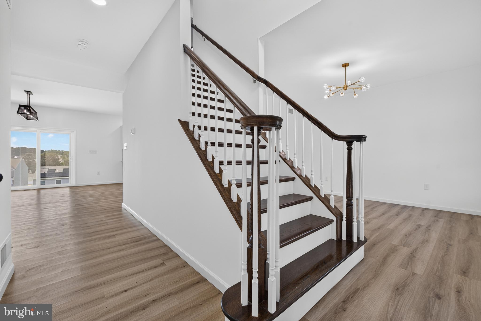LEXINGTON ESTATES - Residential