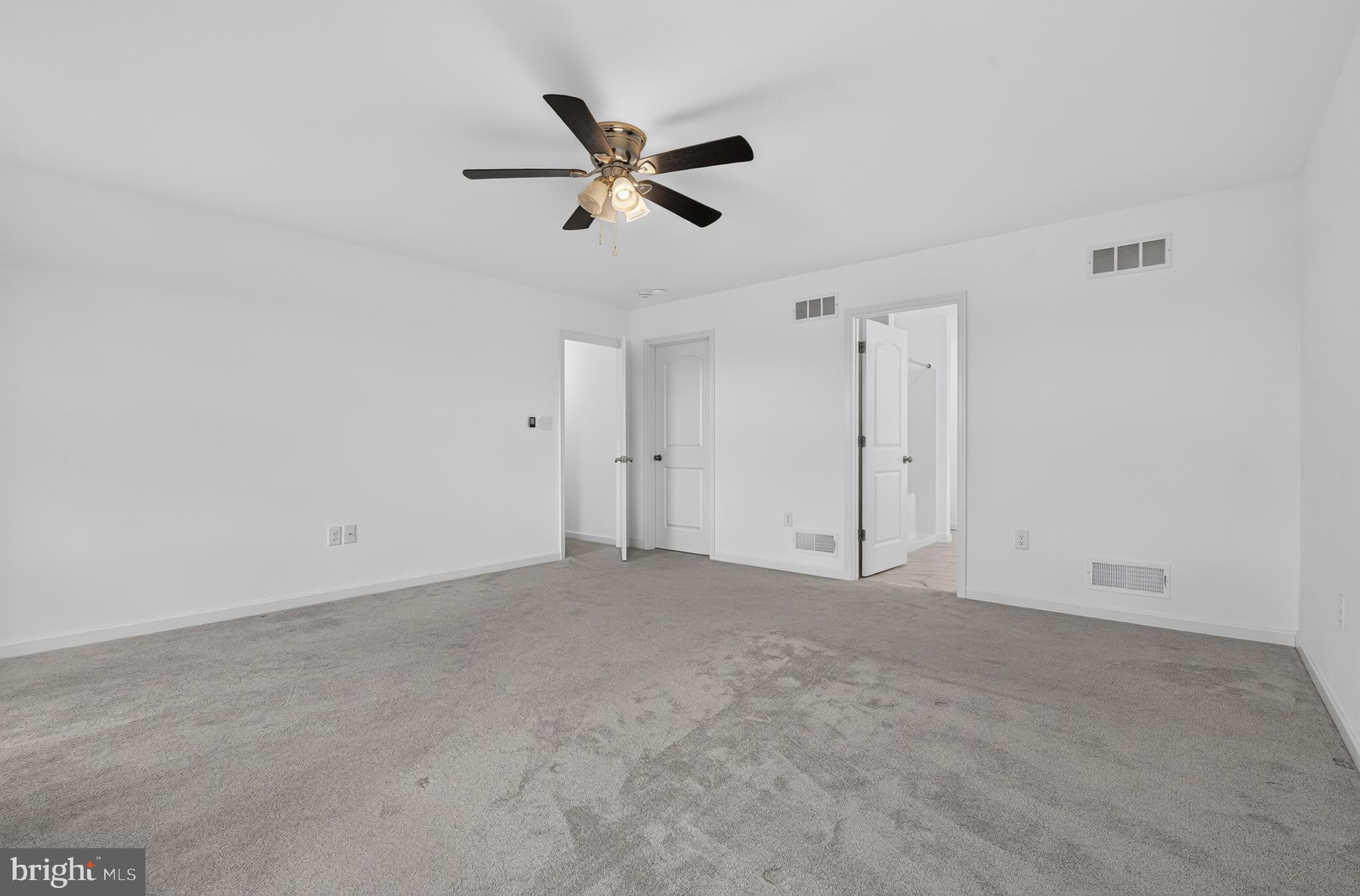 LEXINGTON ESTATES - Residential