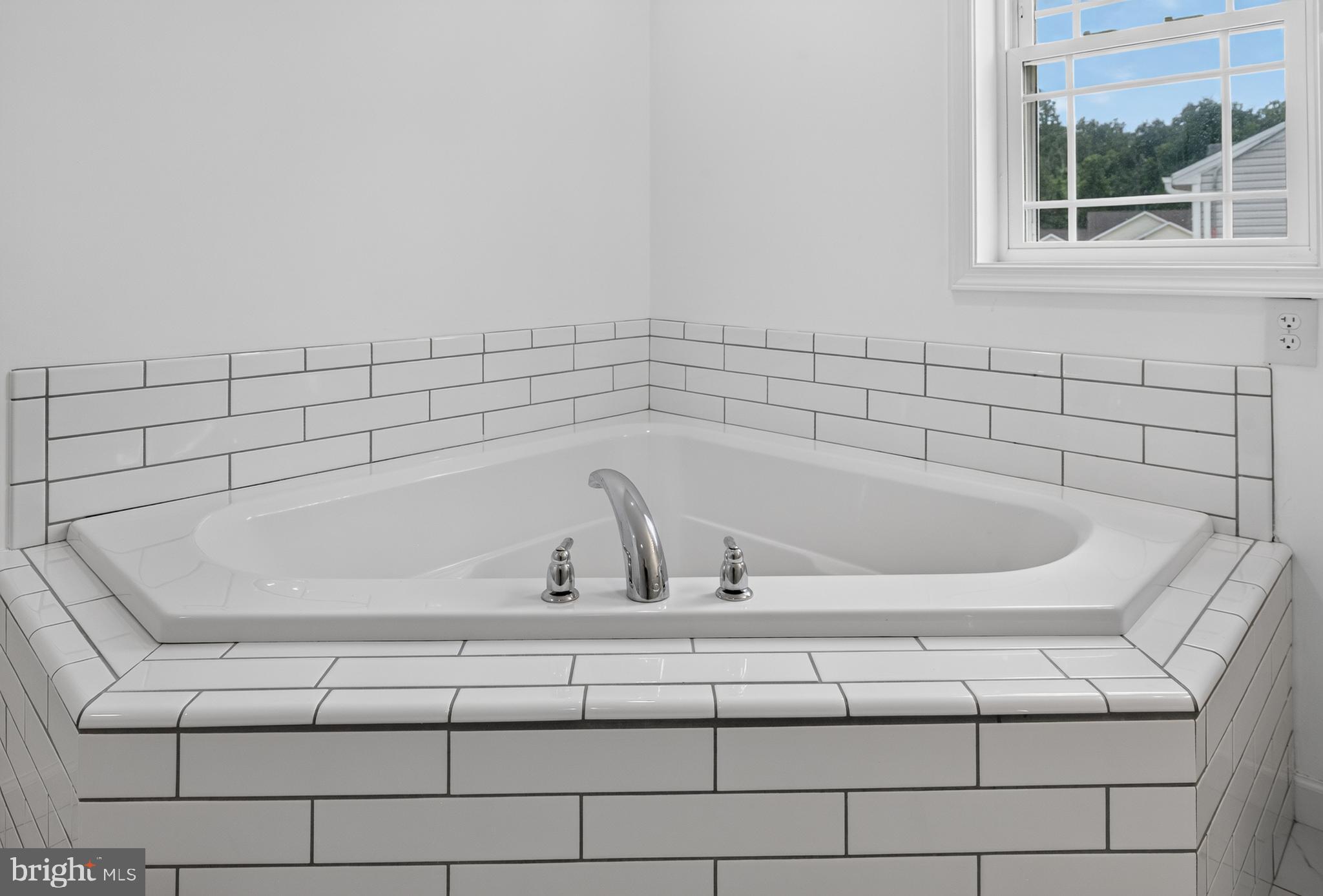 LEXINGTON ESTATES - Residential