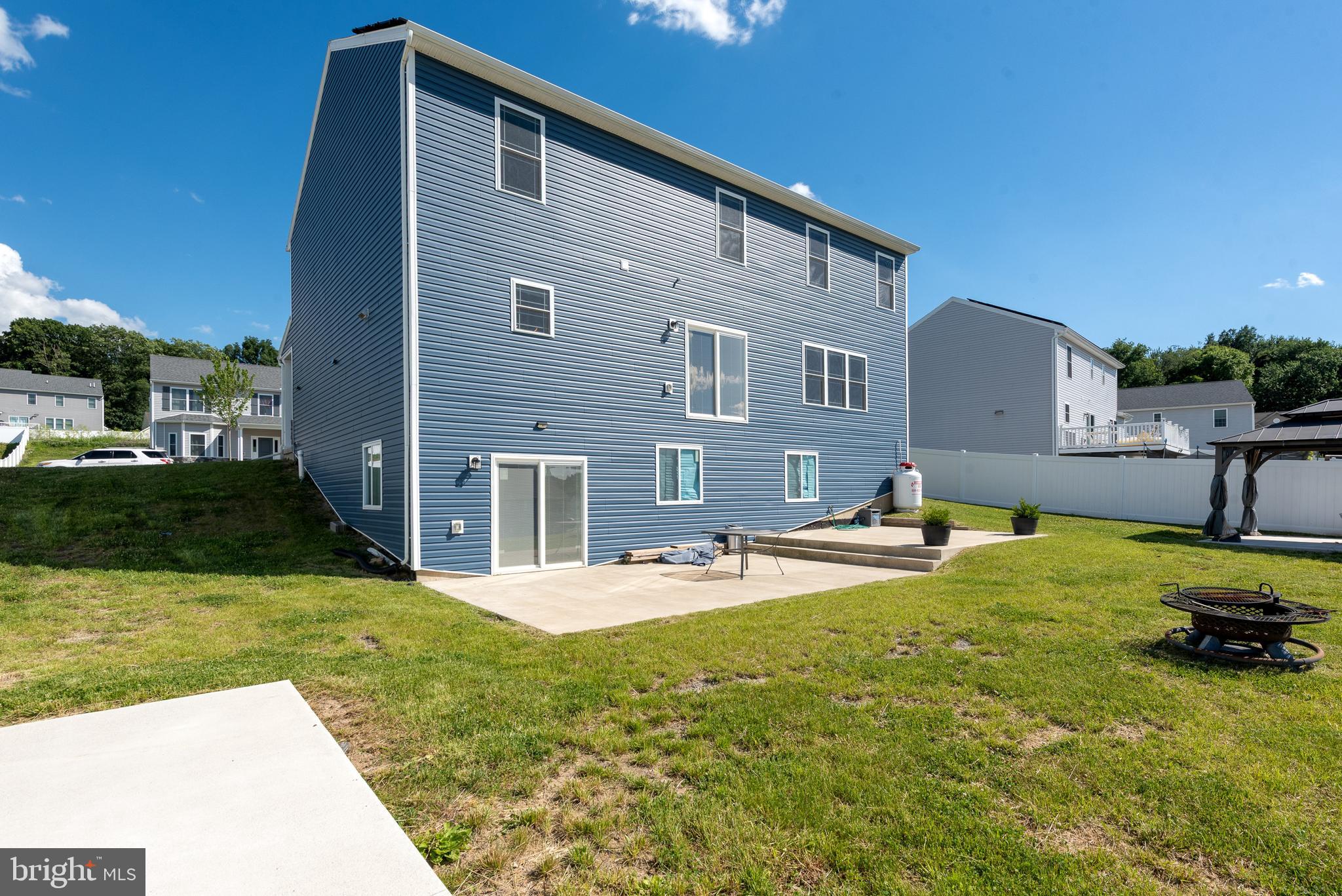 LEXINGTON ESTATES - Residential