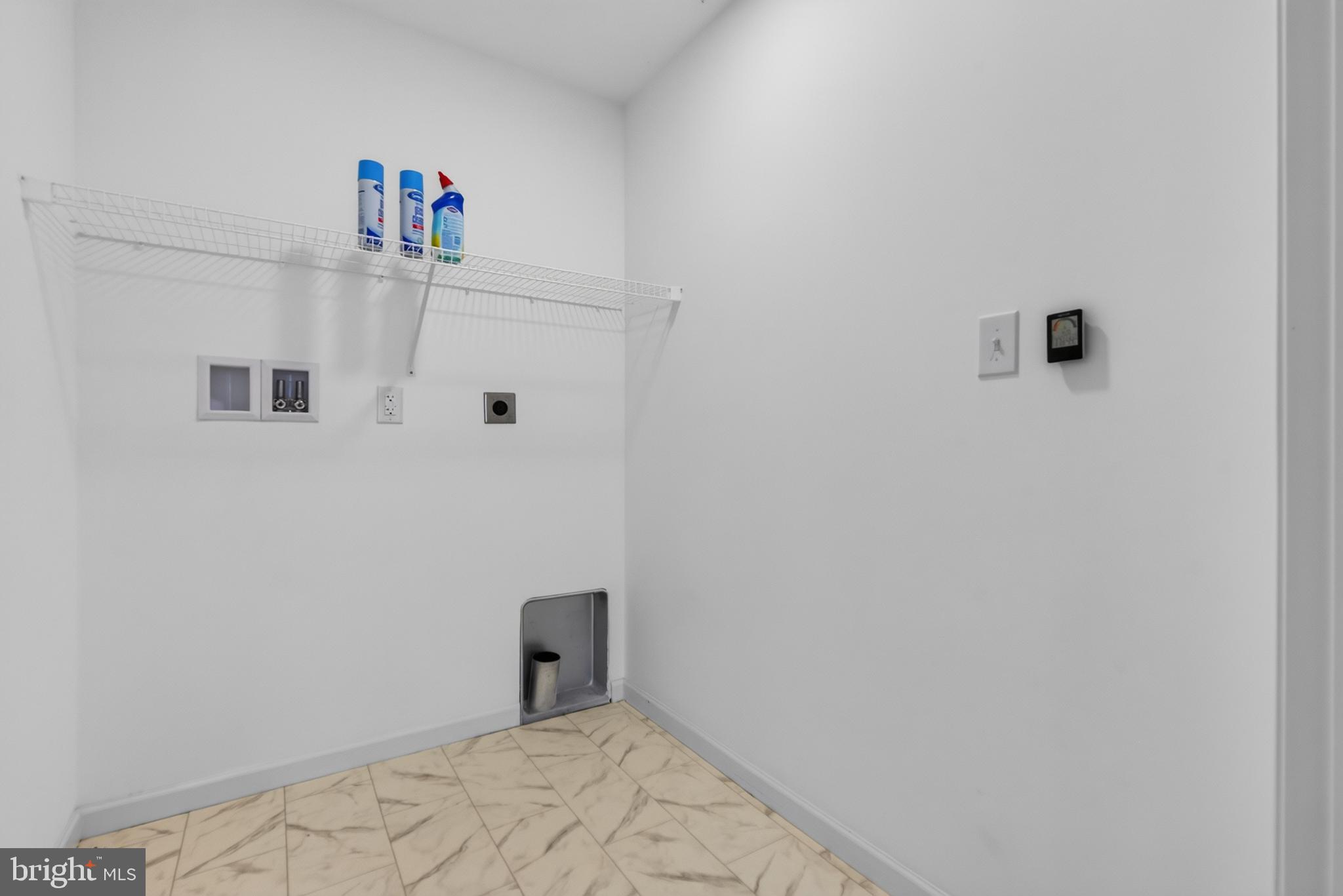LEXINGTON ESTATES - Residential