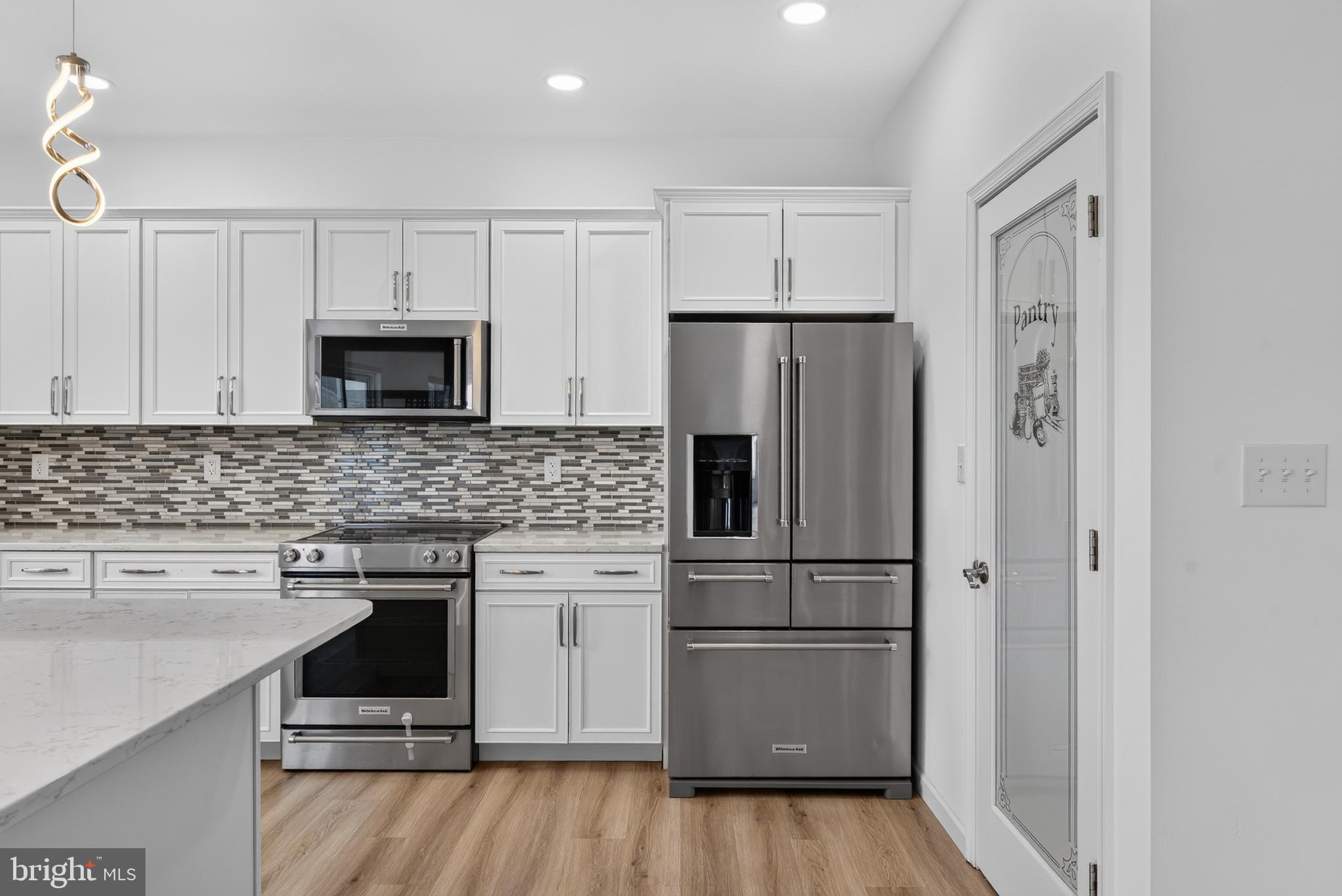 LEXINGTON ESTATES - Residential