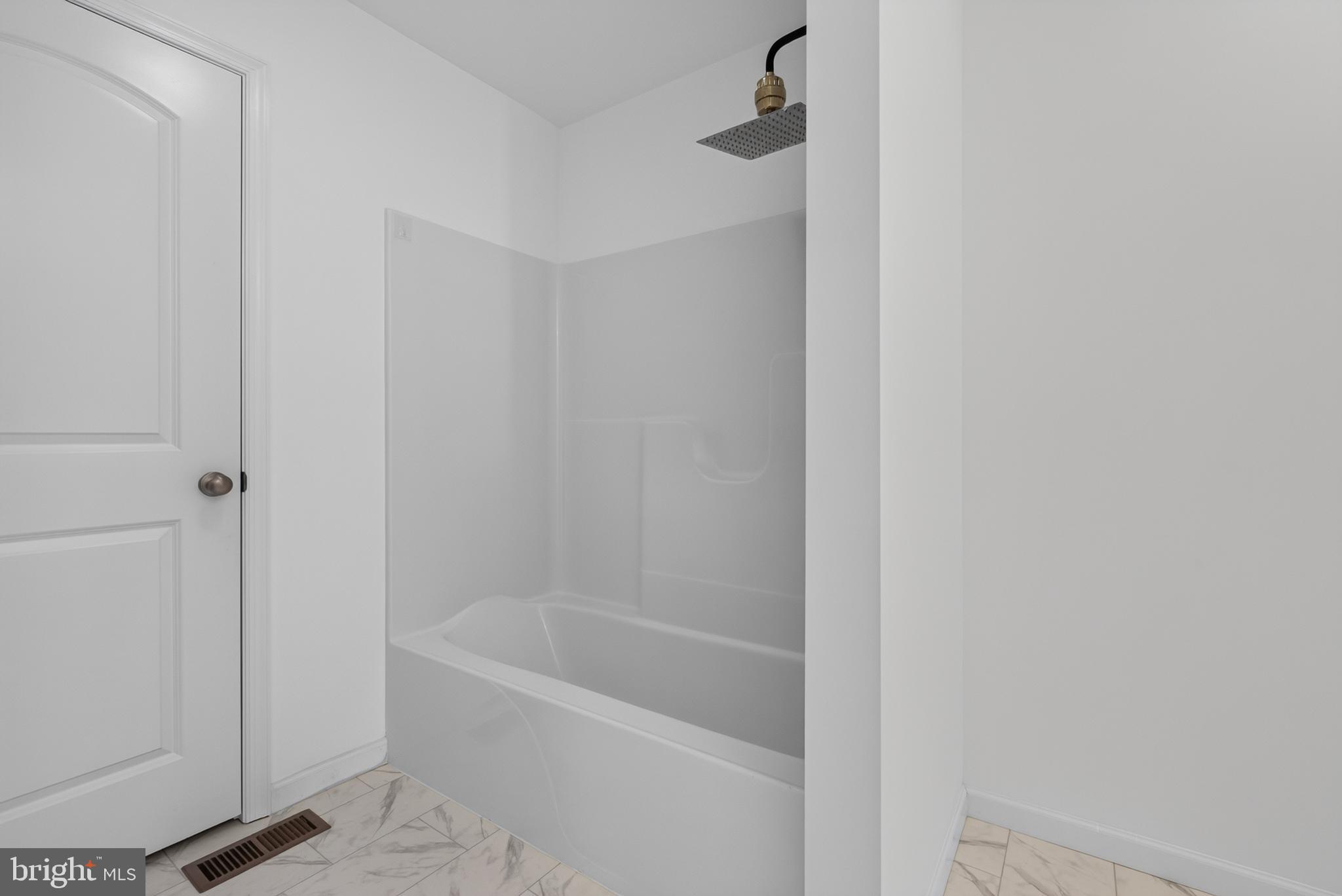 LEXINGTON ESTATES - Residential