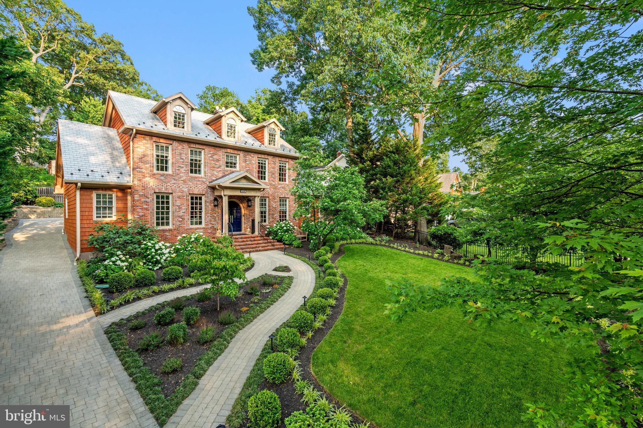 MOUNT IDA - Residential