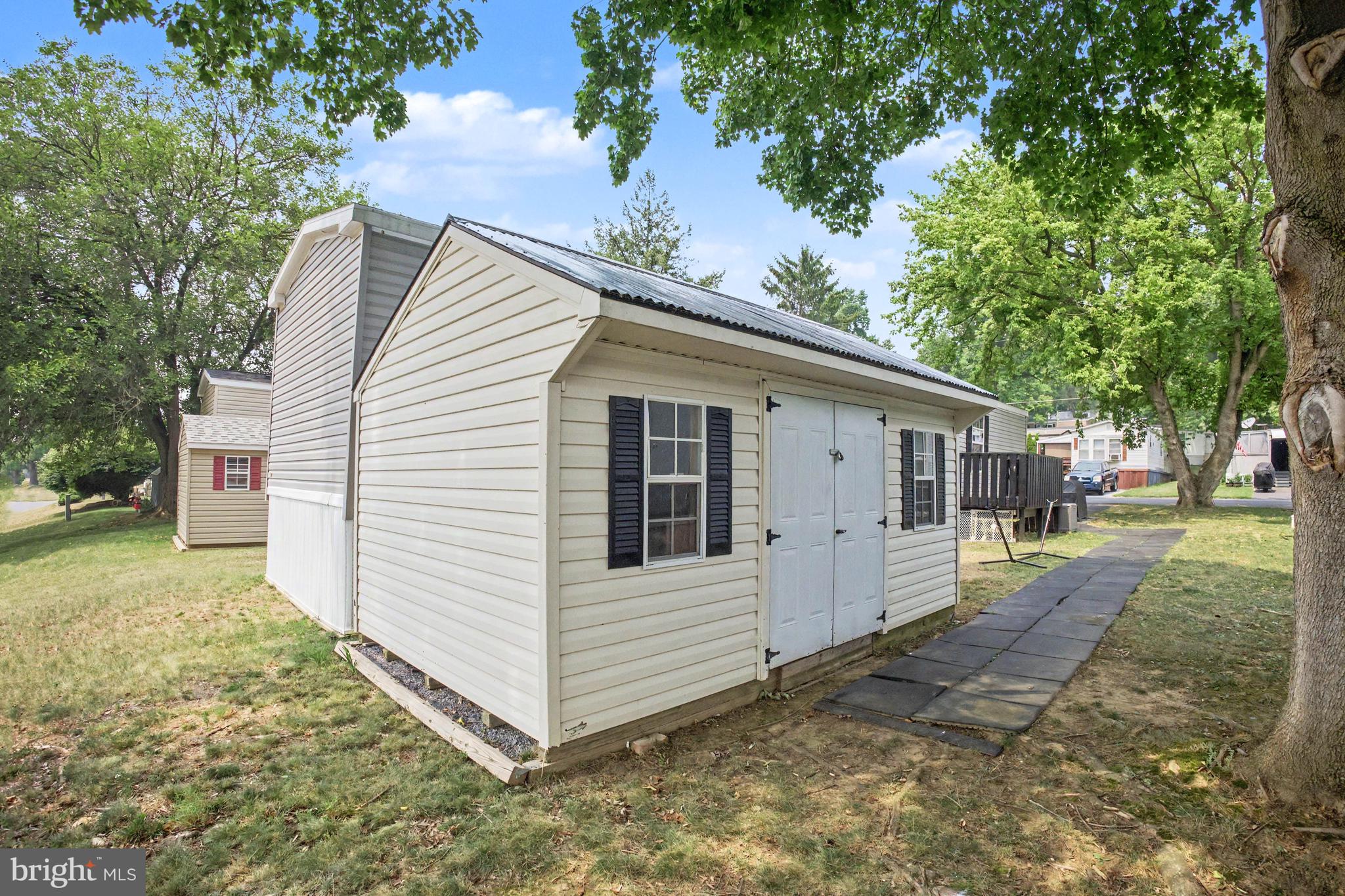 LEBANON VALLEY M.H. PARK - Residential