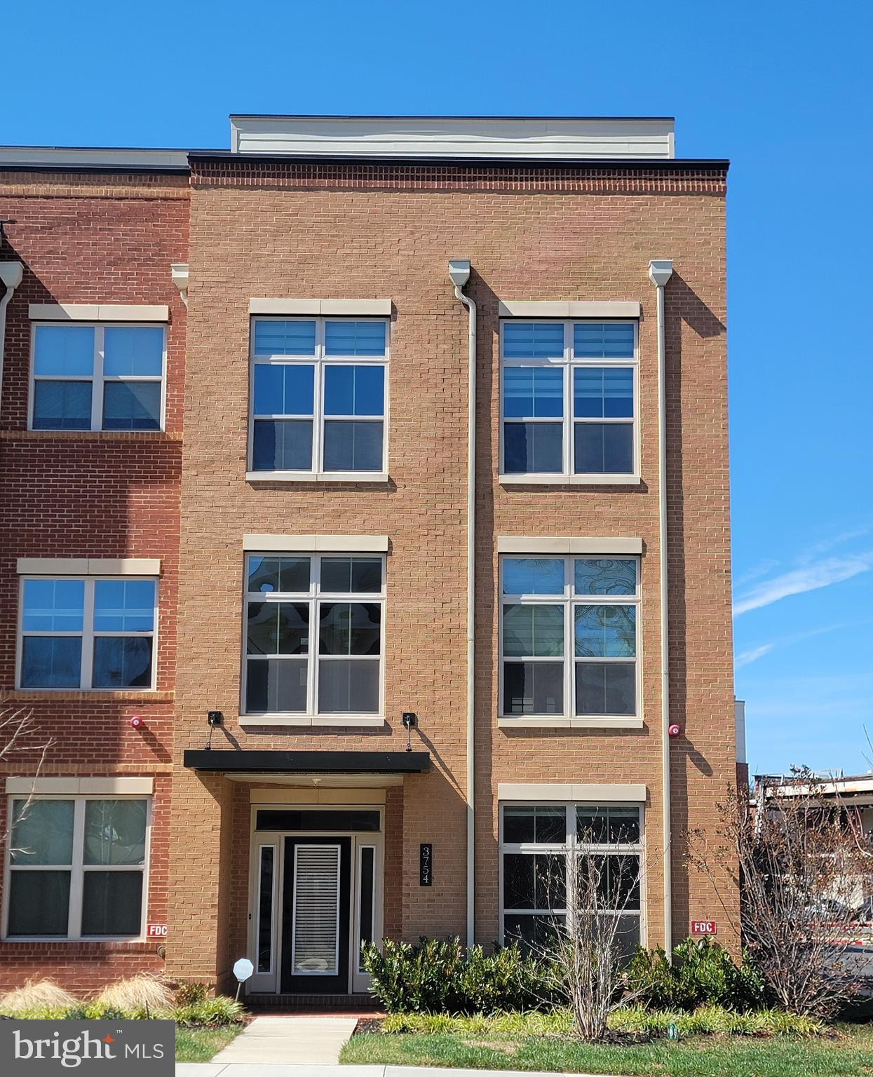 BOULEVARD VI TOWNS - Residential