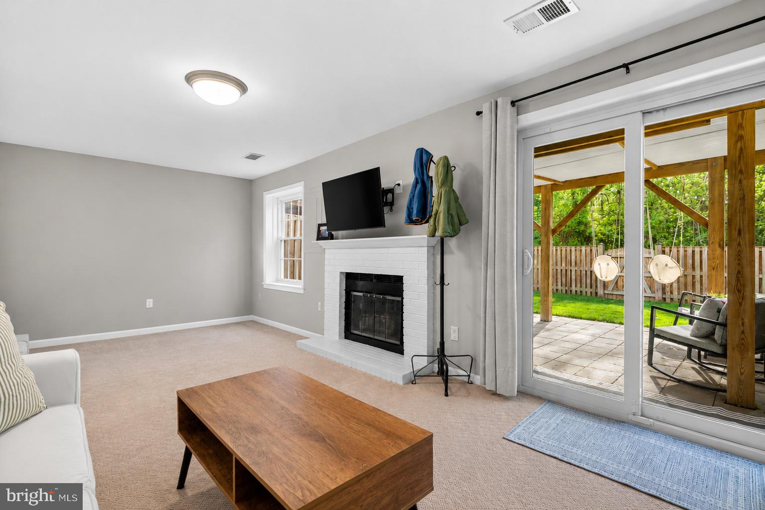 LAKE DEVEREUX - Residential