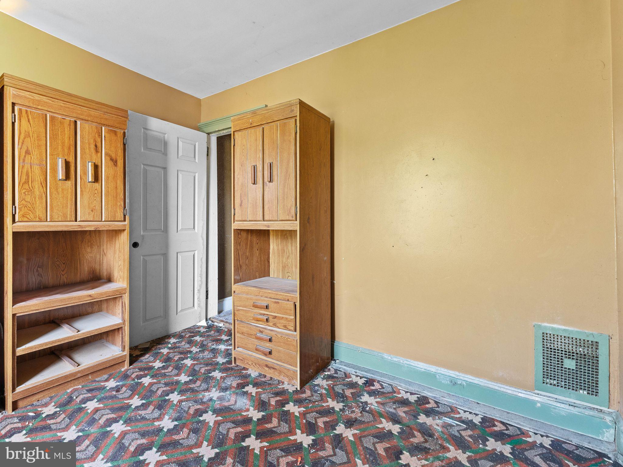 HARROWGATE - Residential