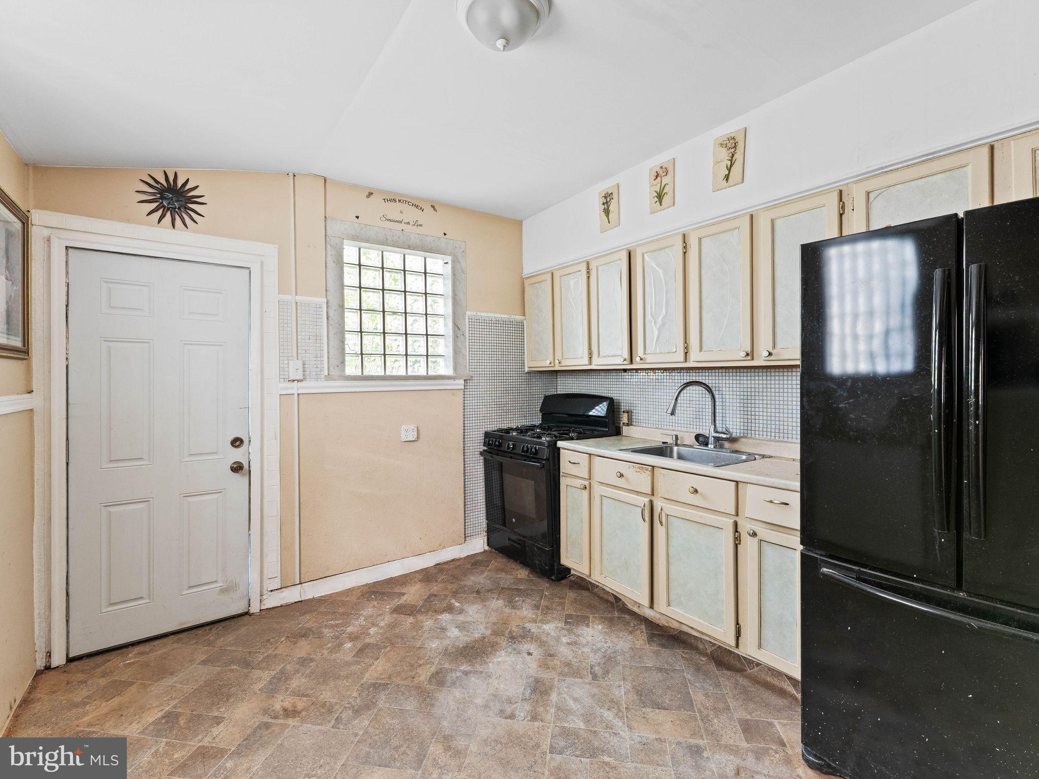 HARROWGATE - Residential