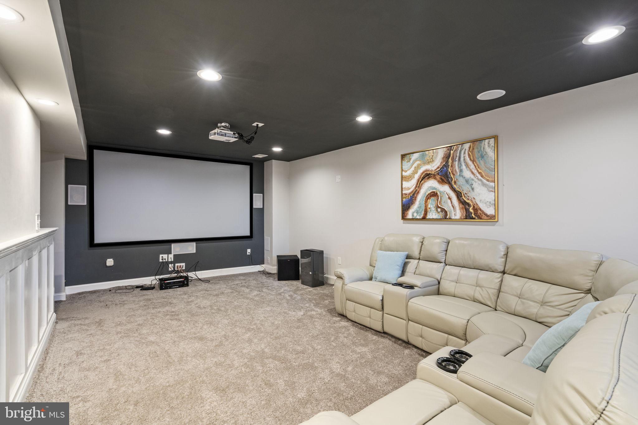 MONTCLAIR - Residential