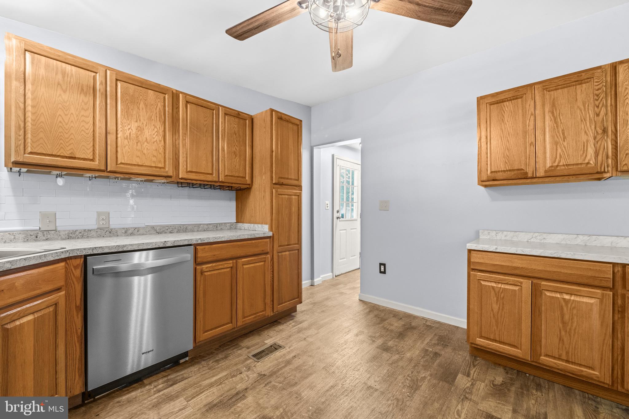 WILLED WILLIAMS - Residential