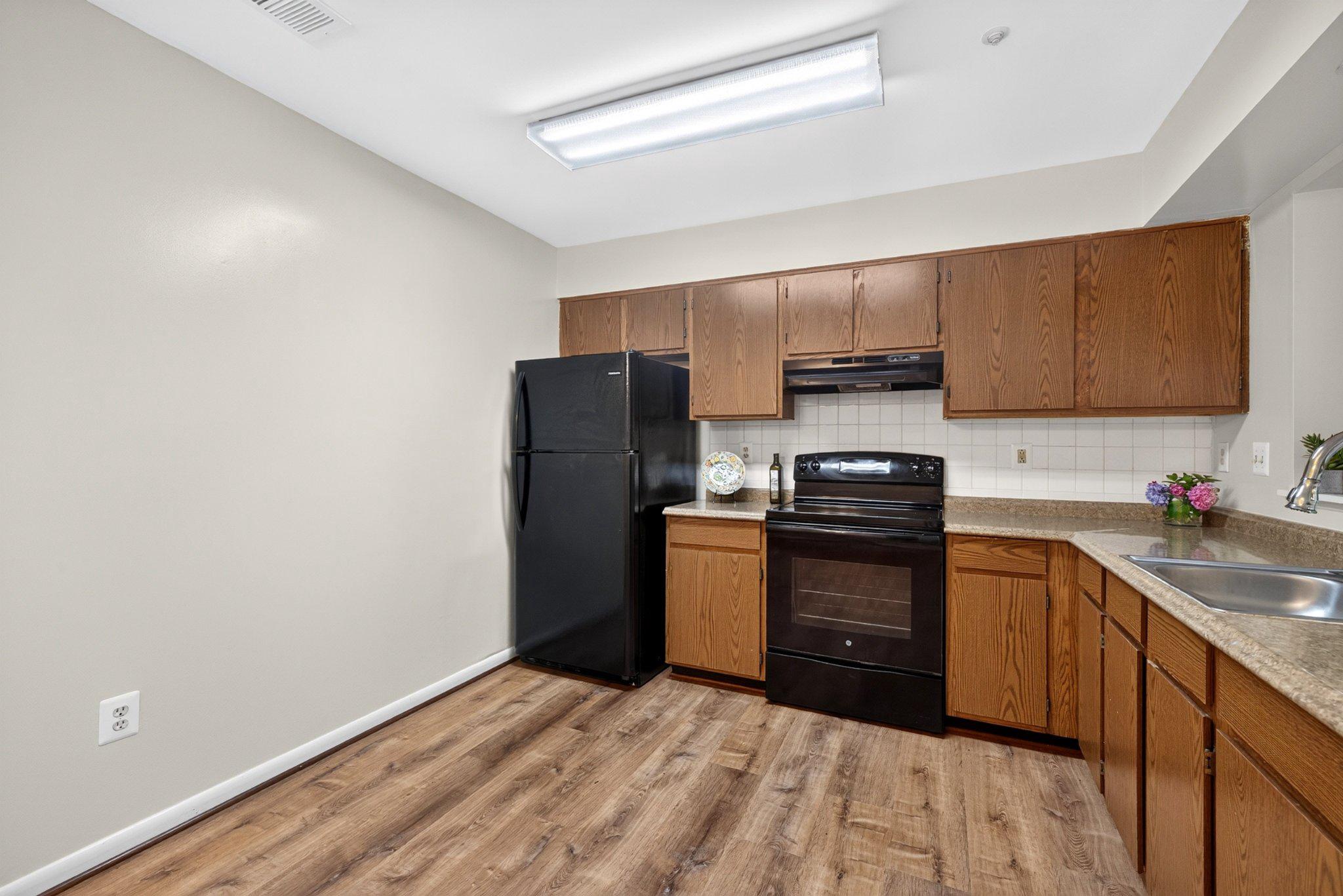 WOODFIELD AT MANCHESTER - Residential