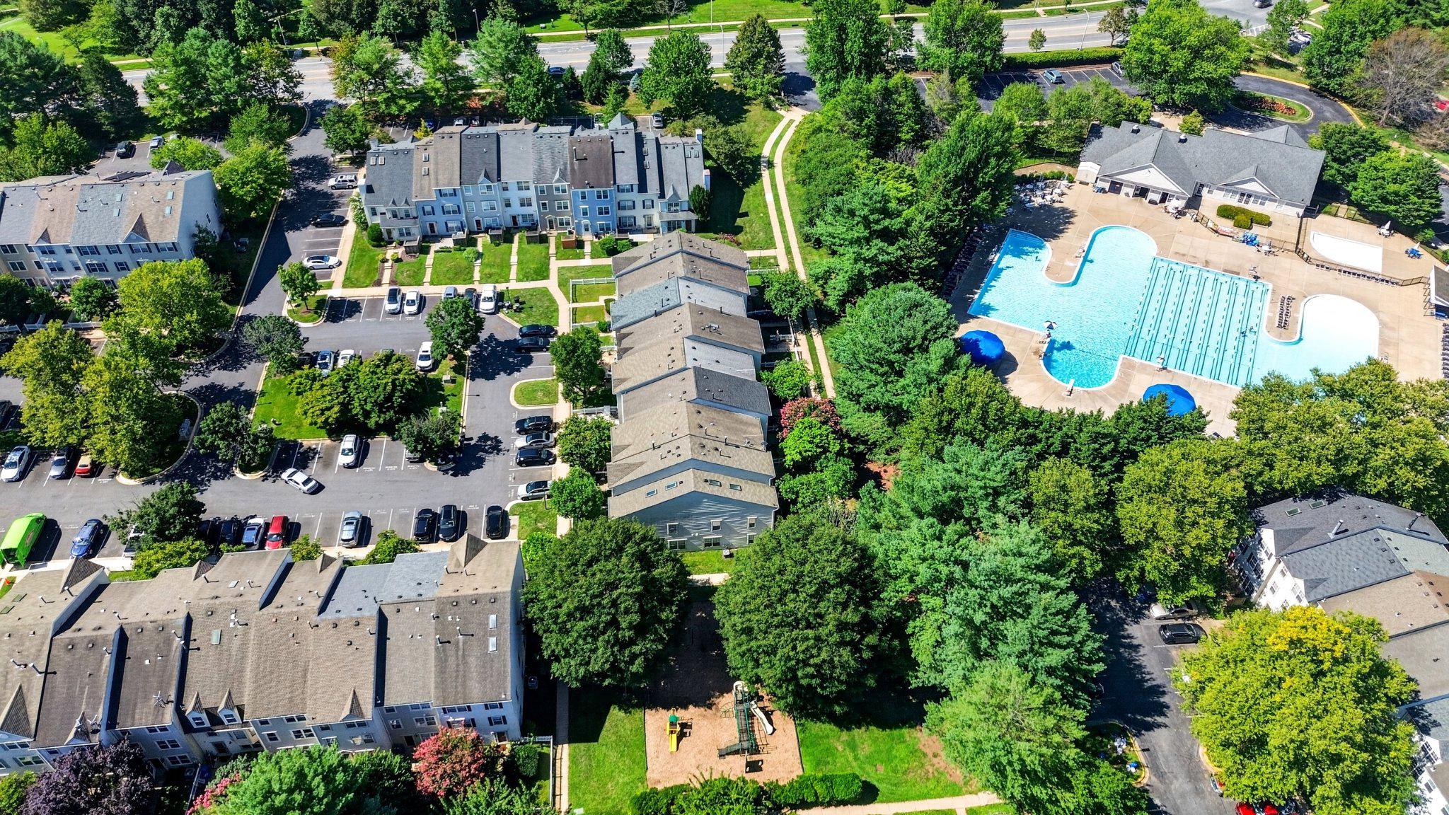 WOODFIELD AT MANCHESTER - Residential