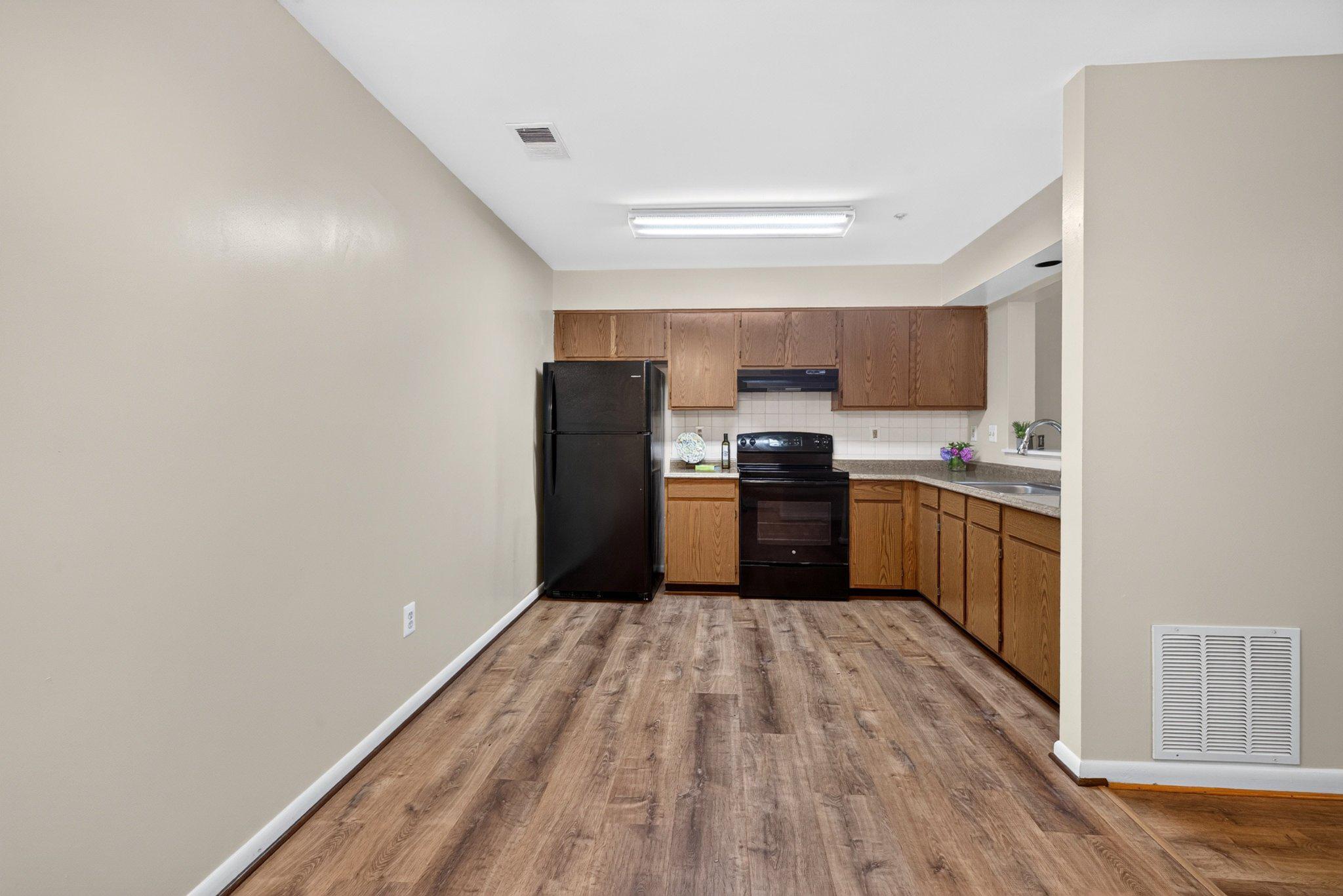 WOODFIELD AT MANCHESTER - Residential