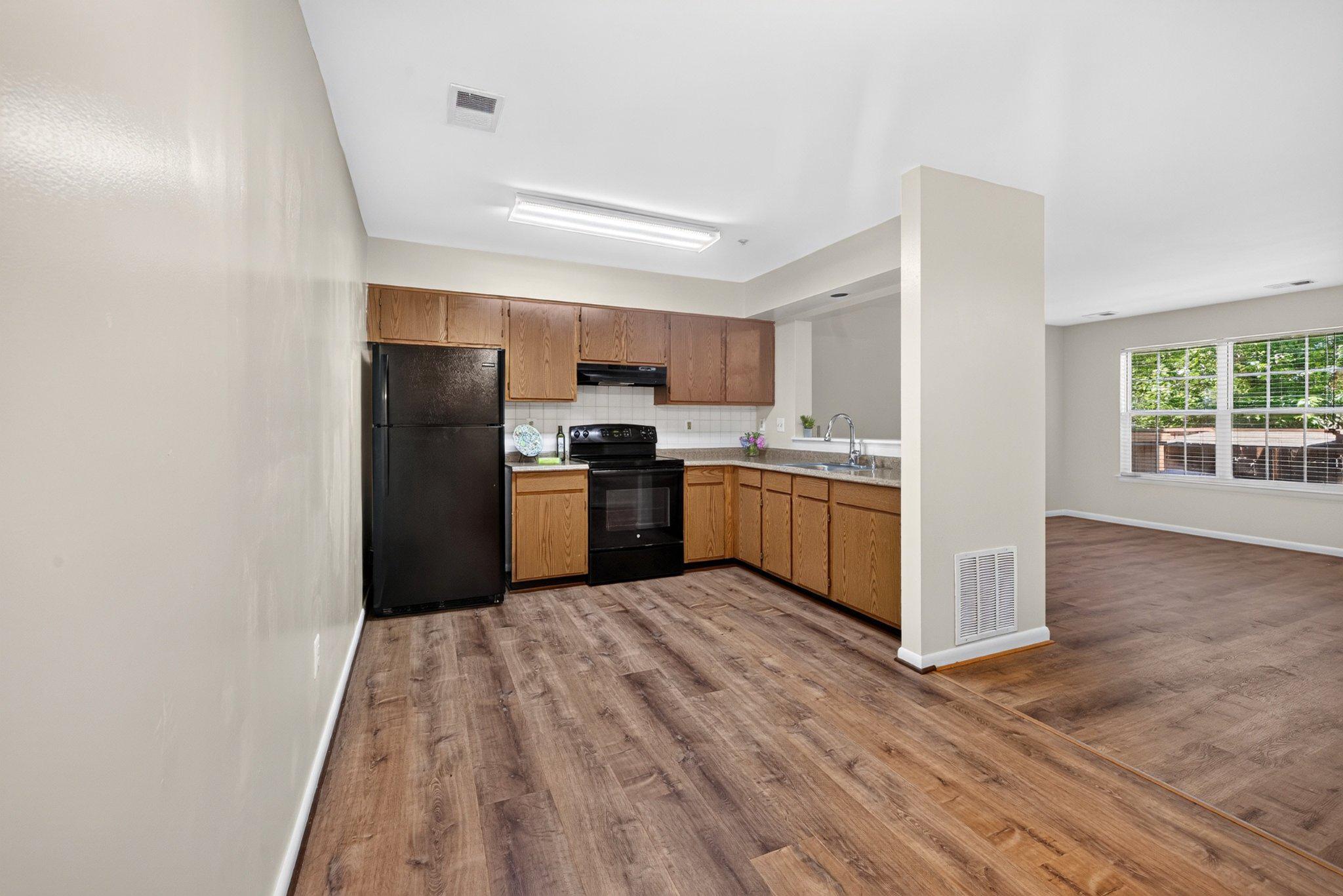 WOODFIELD AT MANCHESTER - Residential